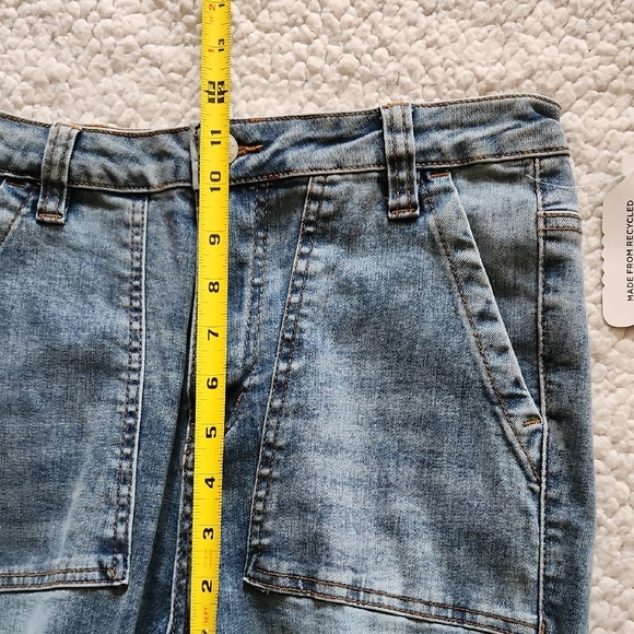 LOVE CULT DENIM Classic Blue Flare Leg High Rise Jeans Sz 5 Y2K retro NWT - Picture 13 of 16